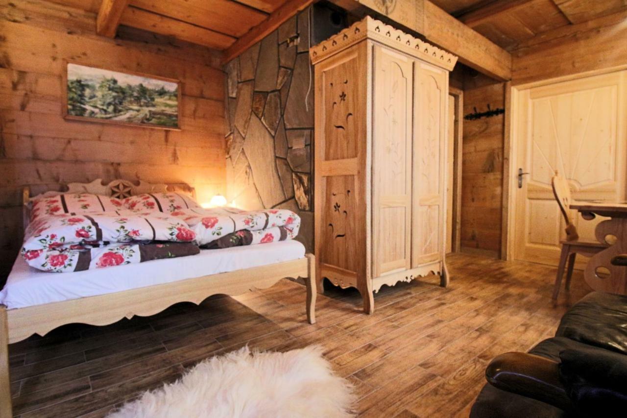 Goralski Domek Walus Zakopane - Scisle Centrum - Jedyny Domek Na Krupowkach Exterior foto